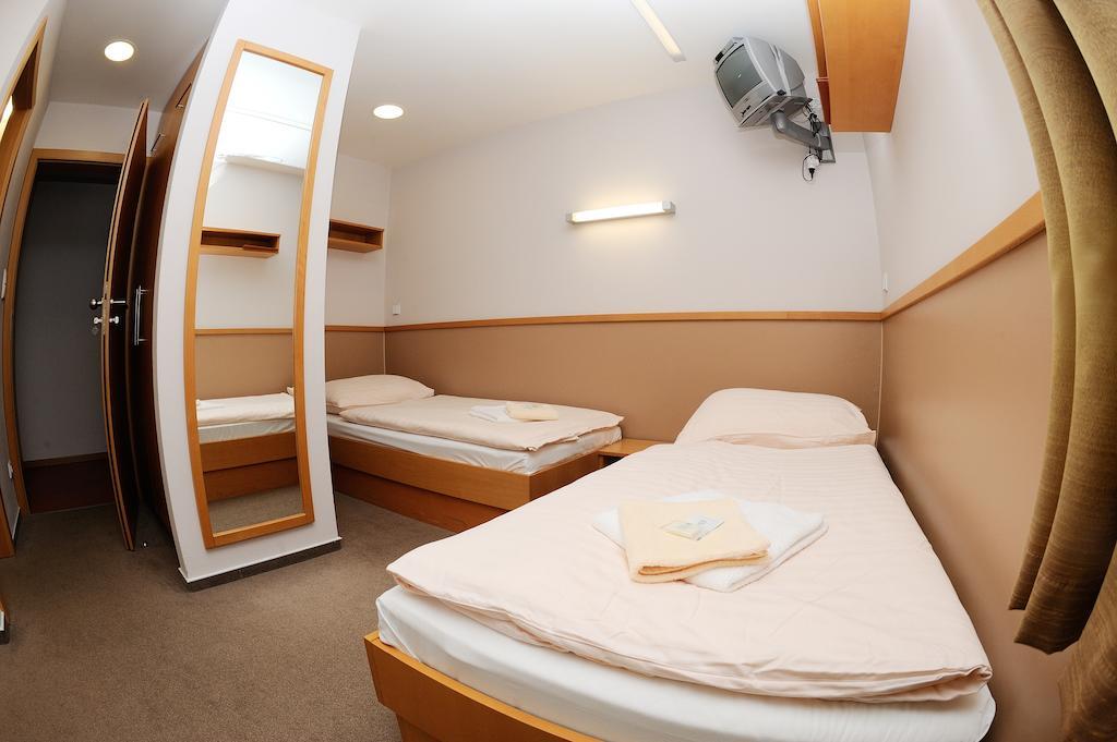 Pension Hogo Brno Habitación foto