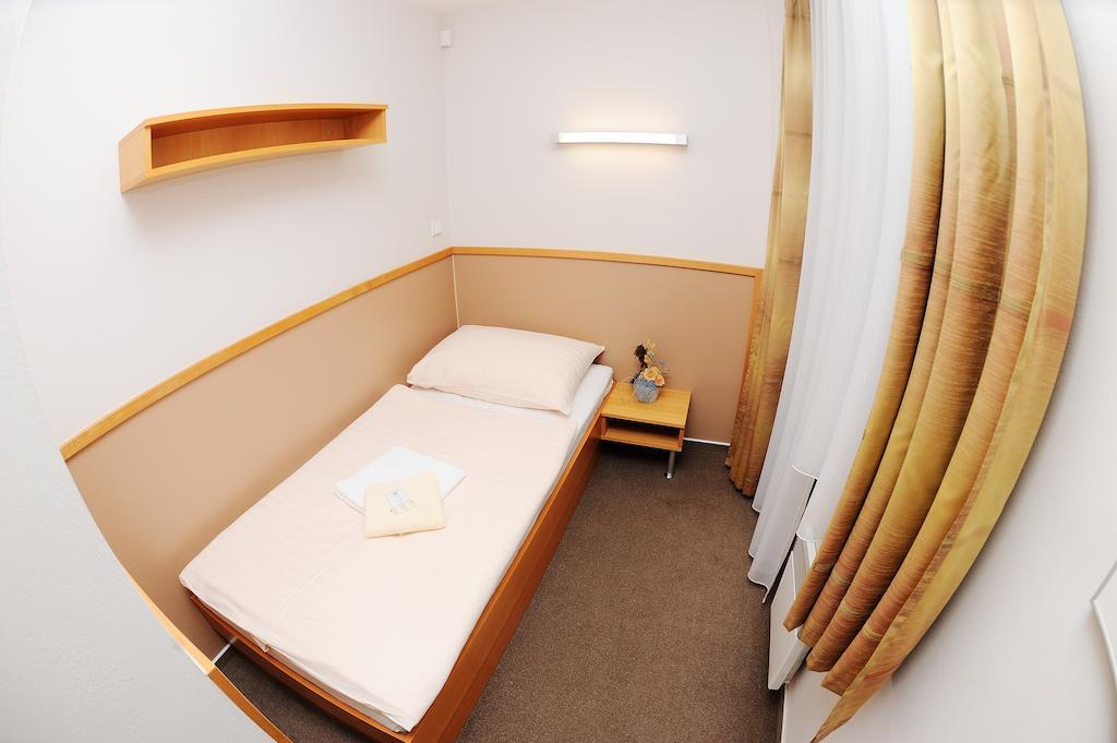 Pension Hogo Brno Habitación foto